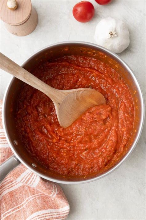 Homemade Pizza Sauce Tastes Like It Cooked Days Not Minutes Feel