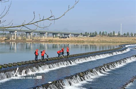 清理河道 扮靓家园 图片频道 人民网