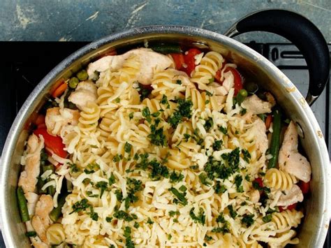 Easy 30 Minute Chicken Pasta Primavera Recipe Scrambled Chefs