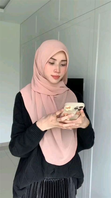 Tudung Bawal Tutorial Gaya Hijab Gaya Model Pakaian Model Pakaian