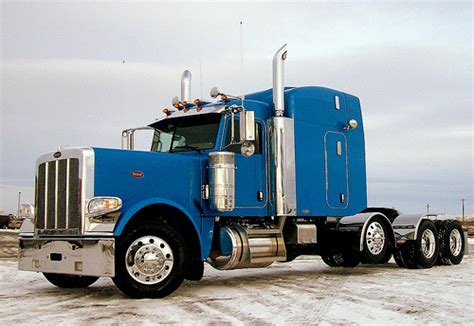 Peterbilt 389 Photos Reviews News Specs Buy Car