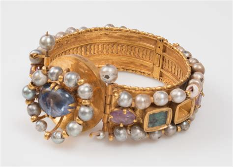 Jeweled Bracelet One Of Pair Byzantine The Metropolitan Museum Of Art