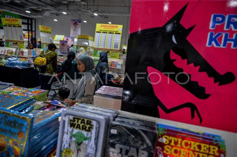 Bazaar Buku Internasional Di Bandung Antara Foto