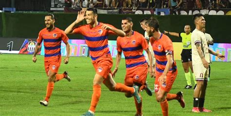 Puerto Cabello Le Ganó A Defensor Sporting En La Inauguración De La