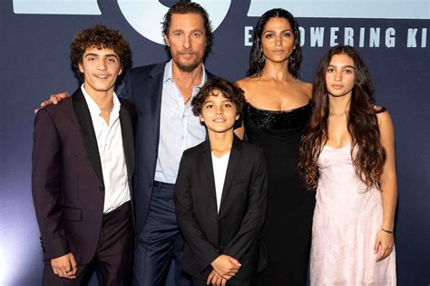 Matthew McConaughey and Wife Camila Alves Make Rare Red Carpet ...