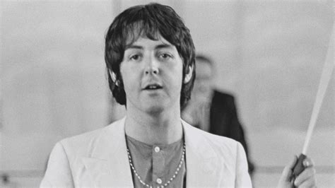 Paul Mccartney A R V L Son Interpr Tation De La Chanson Revolution