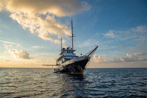 10 Classic Yachts with Incredibly Glamorous Histories