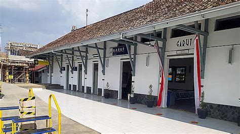 Kereta Galleri Stasiun Garut Kota Terbaru