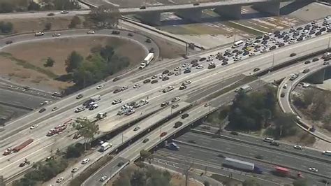 Majority Of 405 Freeway Shut Down In Long Beach Following Big Rig Crash