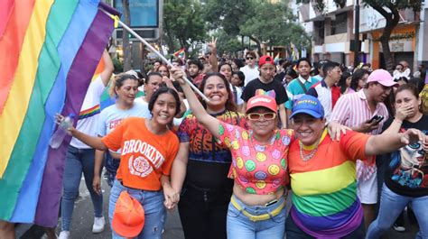 Guayaquil La Marcha Del Orgullo En Varias Postales