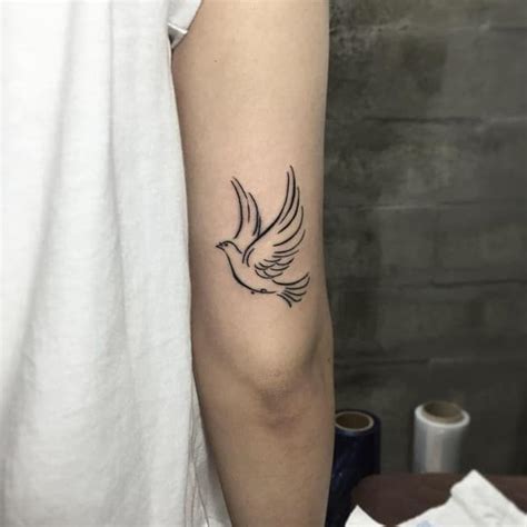 100 Charming Dove Tattoos Meanings