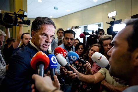 Dutch Election: Far-right Poised for Gains in Close Race