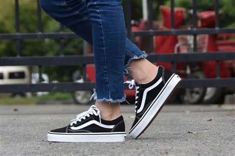 Original Vans Shoes Unisex Sneakers Classic Old Skool Sport Shoes women ...