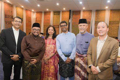 Uem Edgenta Hosts Aidilfitri Corporate Open House News