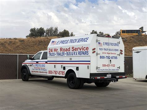 24 Hour Mobile Mechanic Services in Central CA | Express Truck Service 