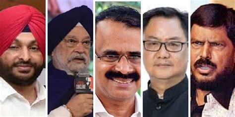 Narendra Modi Cabinet मोदी कैबिनेट में पांच अल्पसंख्यक ने ली मंत्री पद