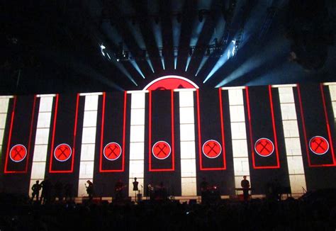 Roger Waters The Wall Tour In The Flesh Pink Floyd Wall Art