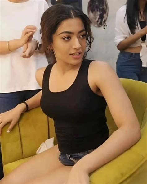 Rashmika Mandanna Most Beautiful Bollywood Actress Stylish Actresses South Indian Actress Hot