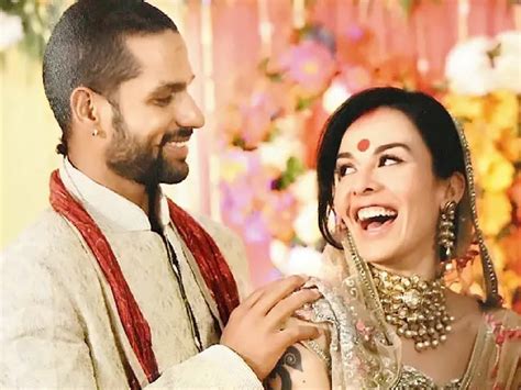 Shikhar Dhawan Wife शिखर धवन की फिल्मी लवर स्टोरी प्यार में मिला