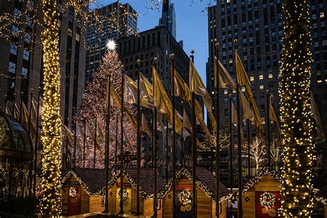 Christmas At The Rock Tony Pratt Photography