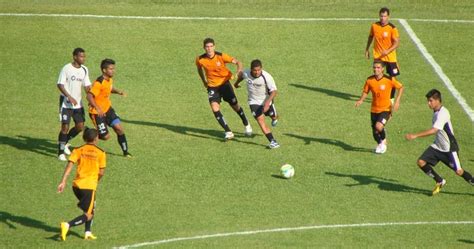 Em jogo treino Paulista faz 3 a 0 no União Barbarense globoesporte