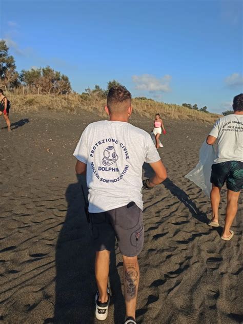 Ladispoli Ripulita La Spiaggia Di Marina Di Palo Dopo La Devastazione