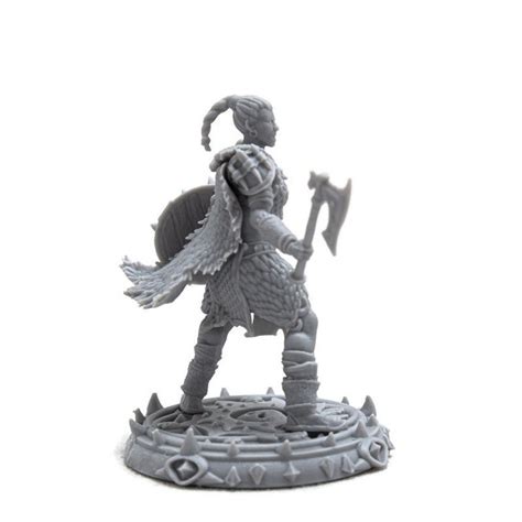 28mm Female Barbarian Miniature For Tabletop Rpg Dandd Dnd Etsy