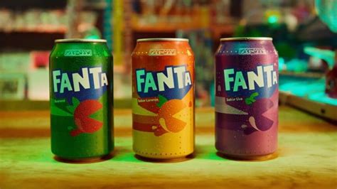 Fanta Lan A Latas Personalizadas De Pac Man Em Edi O Limitada Gkpb