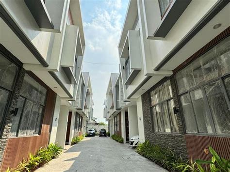 Bedroom Townhouse For Sale In Quezon City Qc Metro Manila House