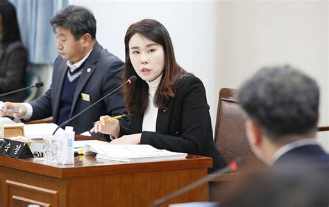 한숙경 전남도의원 카라반 독서 캠핑장 운영 주문 위키트리