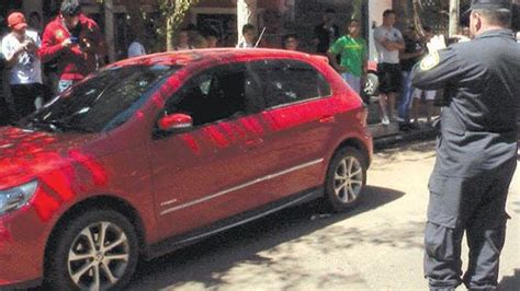 Policía Y Sicario Salen Malheridos De Una Balacera En Pjc En La Esquina De Colegio Última Hora