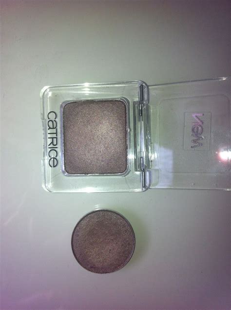 bohemianbeauty: DUPE?! MAC Eye Shadow Satin Taupe