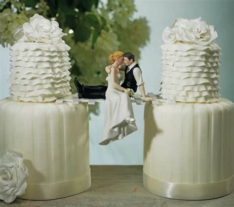 31 Best Wedding Cake Toppers Of All Time Yourtango