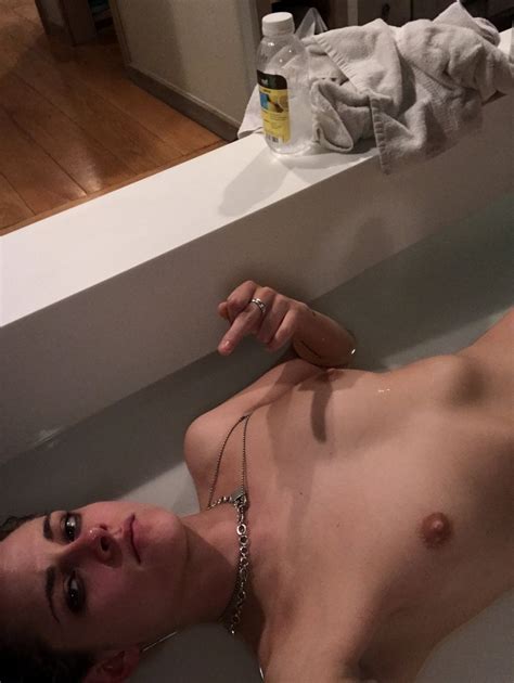 Kristen Stewart Nude Leaked Content Photos GIFs Videos The Fappening