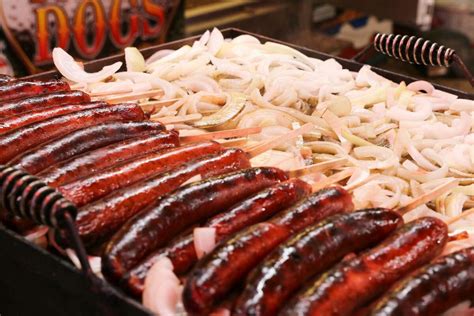 Photos Texans Indulged In Sausage Beer At Wurstfest In New Braunfels