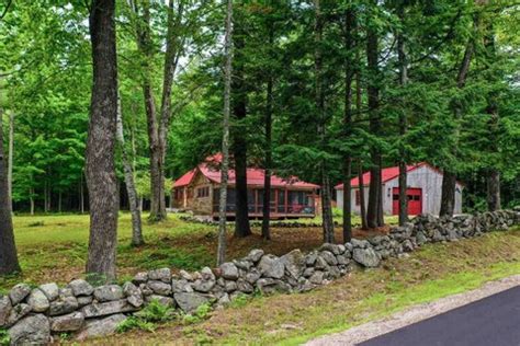 Tuftonboro, NH Real Estate - Tuftonboro Homes for Sale | realtor.com®