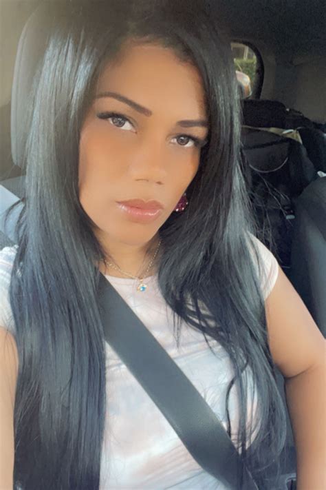 Mia Beauty, by Mia