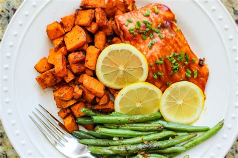 Sheet Pan Bbq Salmon With Chipotle Sweet Potatoes And Green Beans