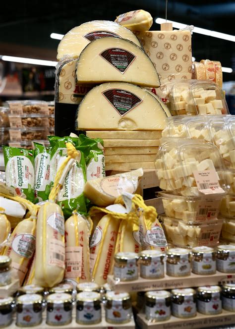 Gourmet Italian Grocery Store in Middletown, NJ | Livoti's