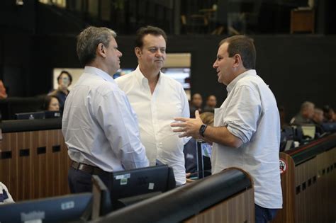 Eduardo Paes Recebe Governador De São Paulo Tarcísio De Freitas Em