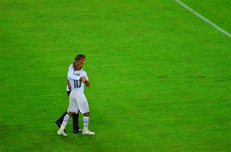 Andre Ayew Ghana Captain Sent Off TWO Minutes Into La Havre Debut