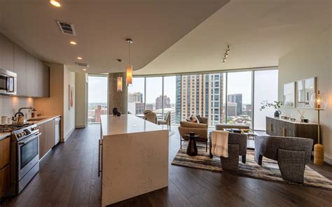 The Top 32 High-Rise Apartments in Houston - Lighthouse