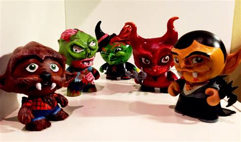 This Way To Kimberland Halloween Monster Vinyl Toys