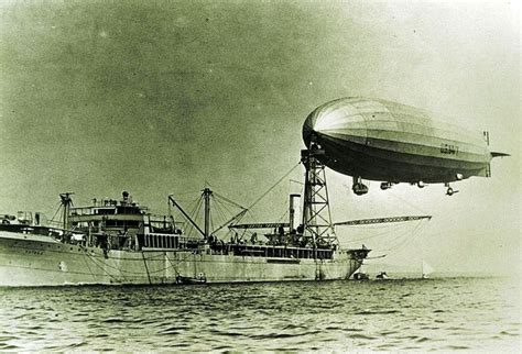 Augut 8 1924 The U S Navy Dirigible Uss Shenandoah Zr 1 Docks