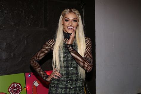 Irm G Mea De Pabllo Vittar Ganha Fama Nas Redes Sociais Metr Poles