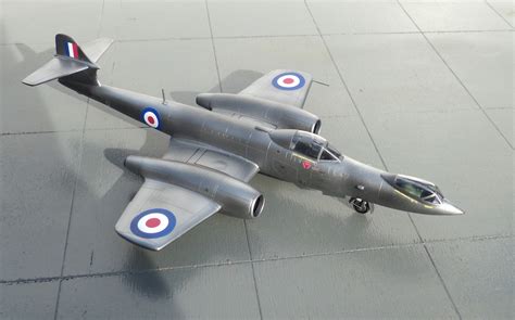 Special Hobby Gloster Meteor F8 Prone Pilot 172