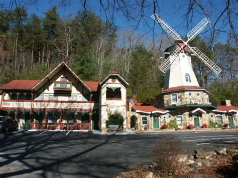 Heidi Motel Helen Ga You Can Book A Stay Inside The Windmill So