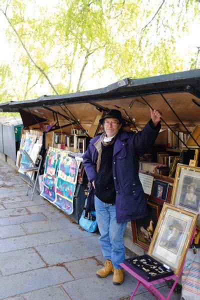 Parisian Walkways The Bouquinistes Of Paris France Today