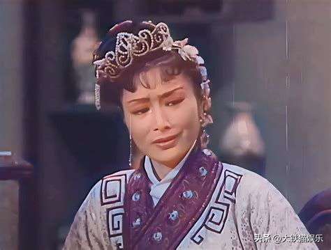 8版“崔莺莺”颜值对比：有人倾国倾城，有人不敌丫鬟，差距明显电影张生黄梅调