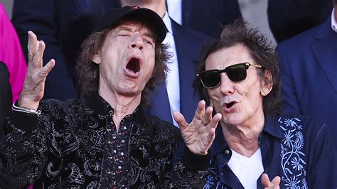 Los Rolling Stones Hacen Vibrar A Montjuic Durante El Fc Barcelona Vs Real Madrid ¡su Momentazo